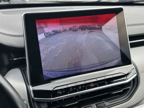 Used 2022 Jeep Compass Limited image 24