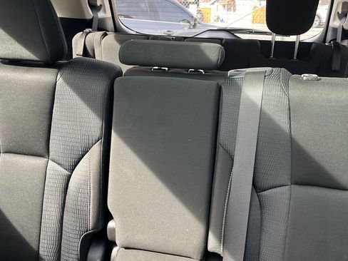 Used 2020 Subaru Ascent Premium w/ Sport Package image 18