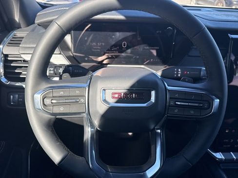 New 2026 GMC Acadia Elevation image 11