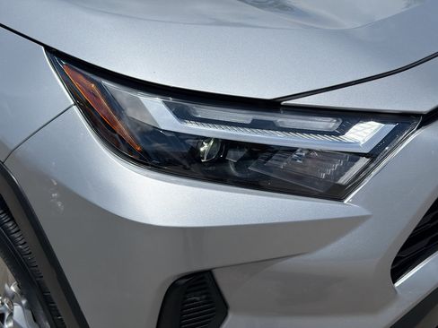 Used 2024 Toyota RAV4 XLE FWD image 32