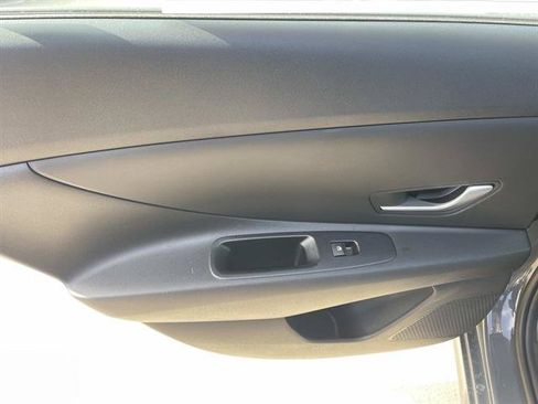 New 2026 Hyundai Elantra SE FWD image 22