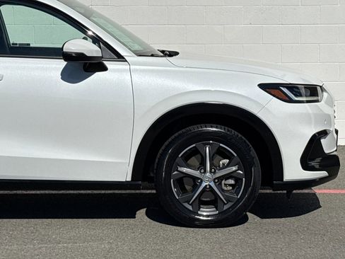 Certified 2024 Honda HR-V EX-L image 31