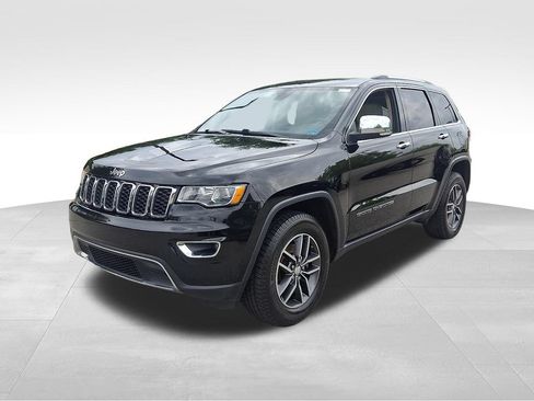 Used 2018 Jeep Grand Cherokee Limited w/ Trailer Tow Group IV RWD image 3