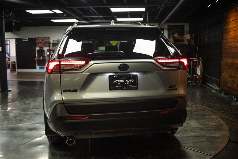 Used 2024 Toyota RAV4 XLE Premium w/ Weather Package AWD/4WD image 6
