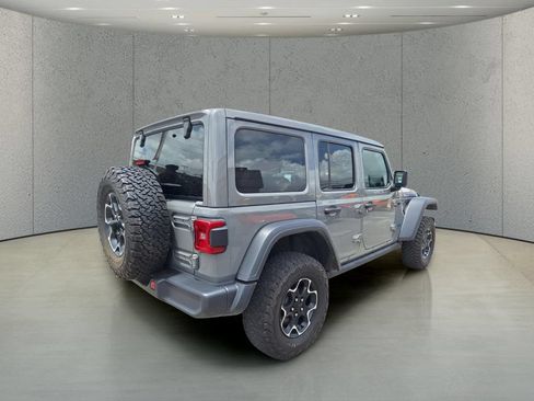 Used 2023 Jeep Wrangler Unlimited Rubicon 4xe w/ Cold Weather Group AWD/4WD image 5