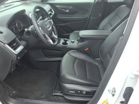 Used 2024 GMC Terrain SLT image 5