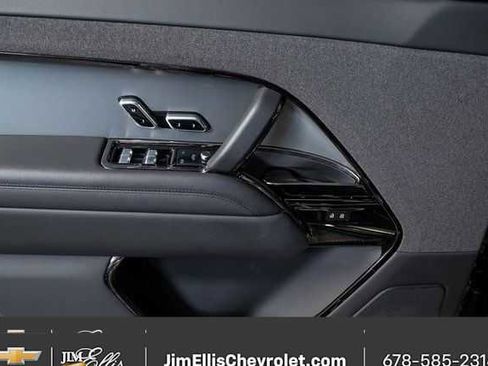 Used 2024 Land Rover Range Rover Sport SE image 7
