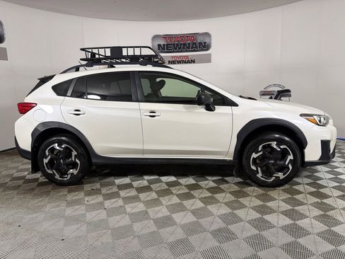 Used 2019 Subaru Crosstrek 2.0i w/ Eyesight System image 2
