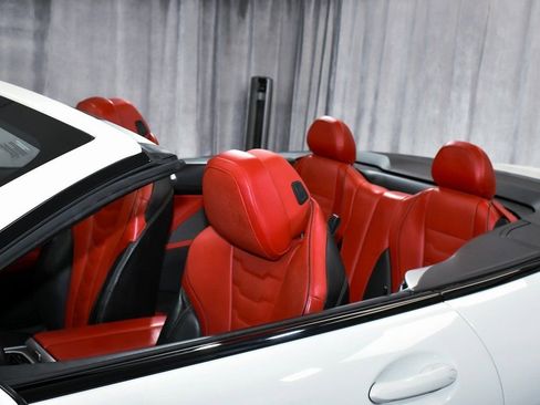 Used 2024 BMW 840i Convertible w/ M Sport Professional Package image 89