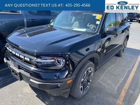Used 2024 Ford Bronco Sport Outer Banks w/ Tech Package AWD/4WD image 2