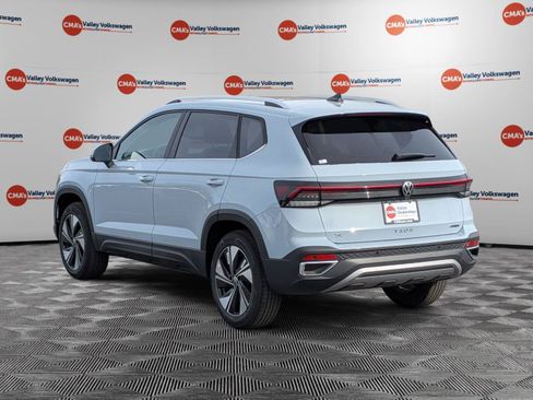 New 2026 Volkswagen Taos SE AWD/4WD image 7
