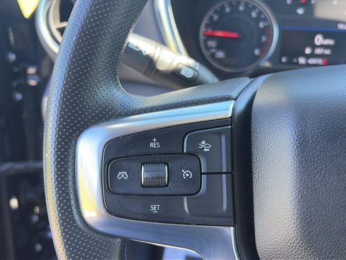 Used 2025 Chevrolet Blazer LT FWD image 17