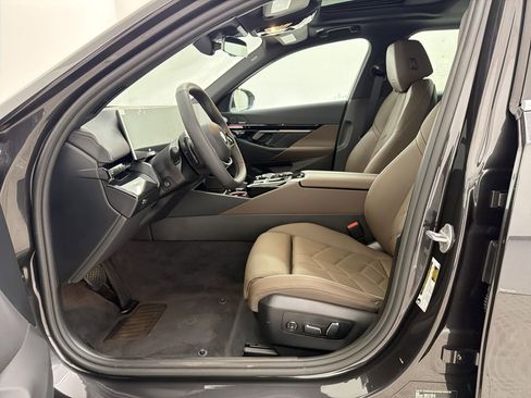 New 2026 BMW 530i w/ Premium Package RWD image 5