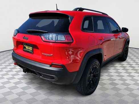 Used 2019 Jeep Cherokee Trailhawk w/ Cold Weather Group image 7