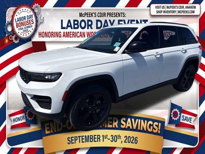Used 2023 Jeep Grand Cherokee Altitude
