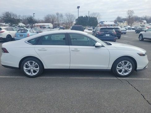 New 2025 Honda Accord LX image 6