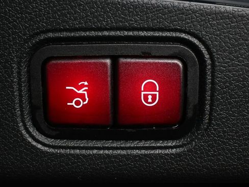 Certified 2018 Mercedes-Benz E 400 Coupe image 28