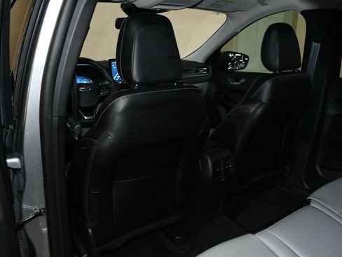Used 2024 Ford Escape Platinum AWD/4WD image 15