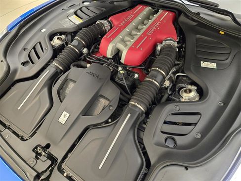 Used 2018 Ferrari GTC4Lusso image 32