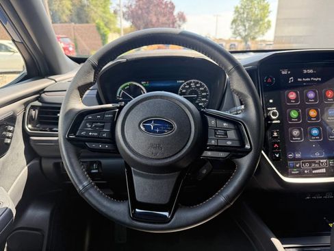 Used 2025 Subaru Forester Touring w/ Touring Package AWD/4WD image 11