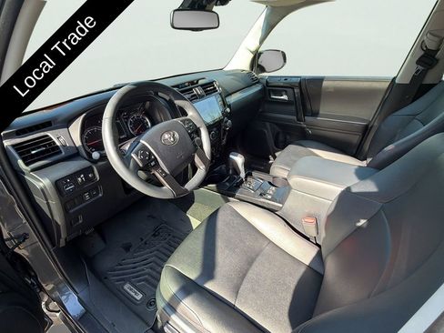 Used 2022 Toyota 4Runner TRD Off-Road Premium w/ Moonroof Package AWD/4WD image 9