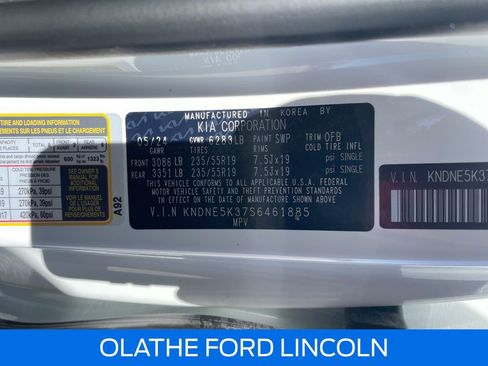 Used 2025 Kia Carnival SX Prestige image 17