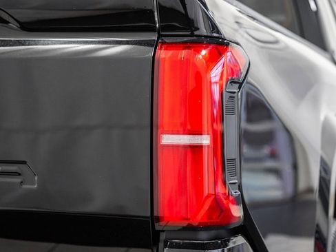 New 2026 Toyota Tacoma SR5 image 6