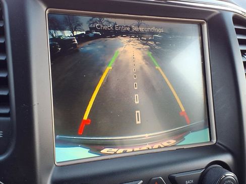 Used 2017 Jeep Grand Cherokee Limited image 9