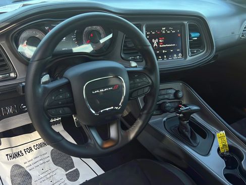 Used 2023 Dodge Challenger R/T Scat Pack w/ T/A Package image 9