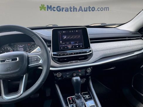 Used 2022 Jeep Compass Latitude AWD/4WD image 11