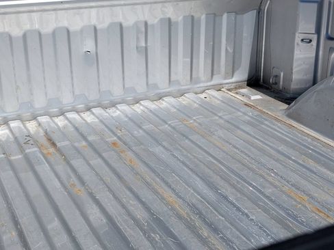 Used 2020 GMC Sierra 1500 SLT RWD image 12