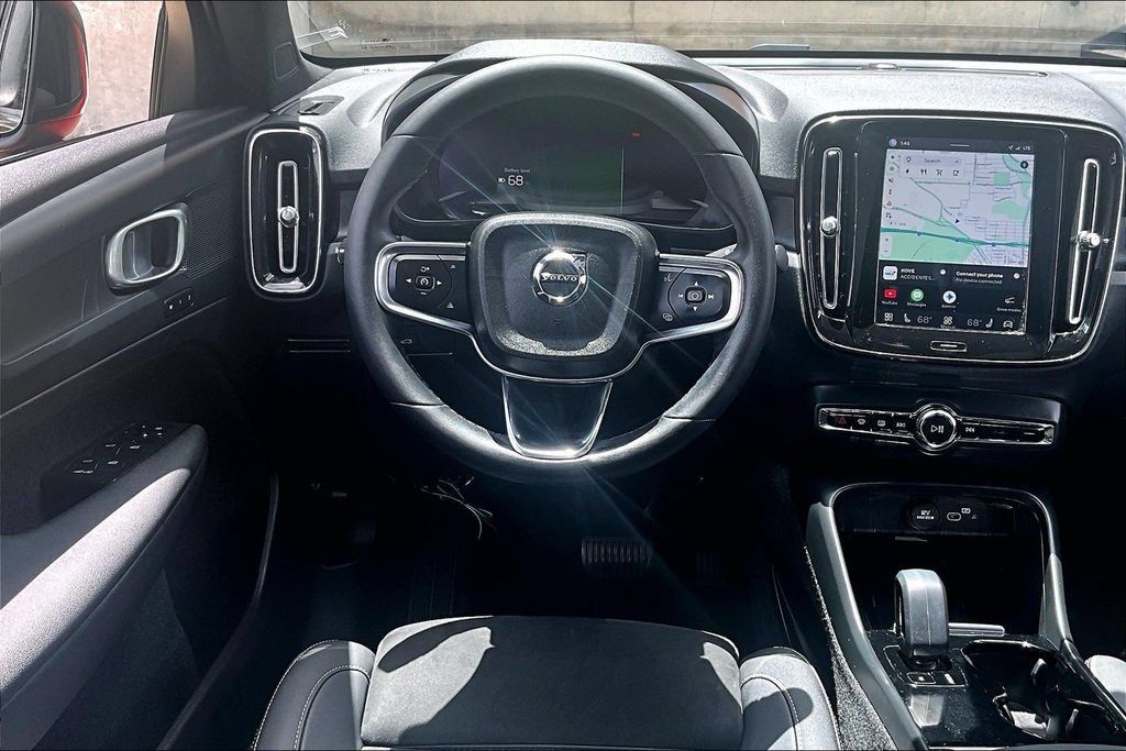 Certified 2023 Volvo C40 P8 Recharge Plus AWD/4WD image 7