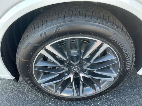 New 2026 Acura MDX w/ Advance Package AWD/4WD image 22