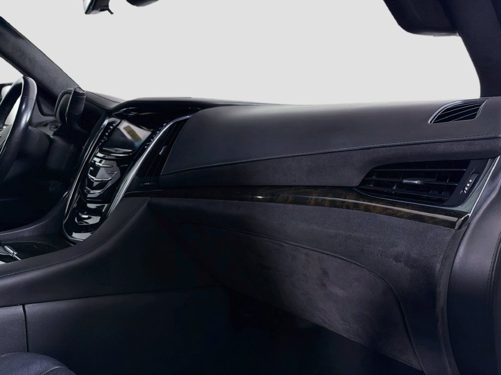 Used 2019 Cadillac Escalade ESV Platinum AWD/4WD image 33