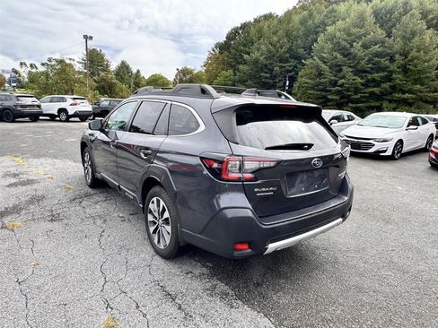 Used 2023 Subaru Outback Limited XT image 4
