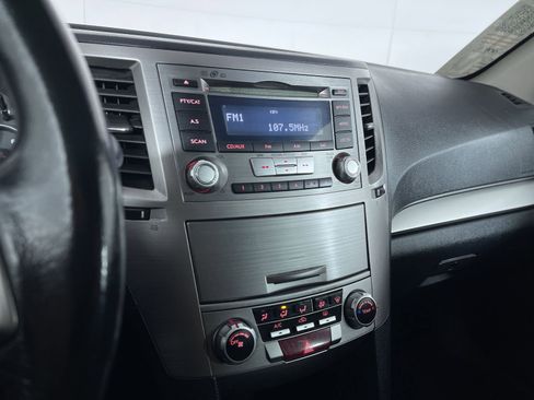 Used 2013 Subaru Outback 2.5i Premium w/ Popular Pkg 1B AWD/4WD image 18