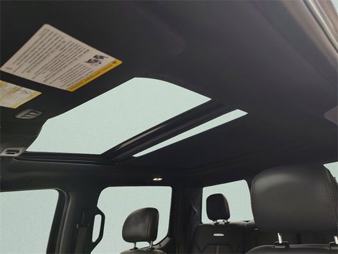 Used 2015 Ford F150 Platinum w/ Trailer Tow Package image 29