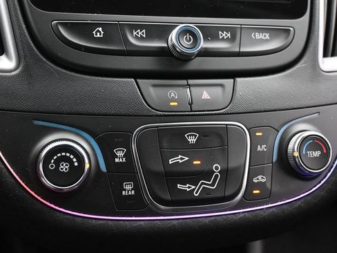 Used 2024 Chevrolet Malibu LS FWD image 19