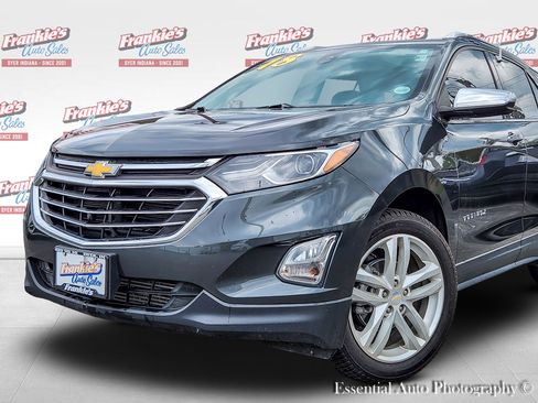 Used 2018 Chevrolet Equinox Premier FWD image 2