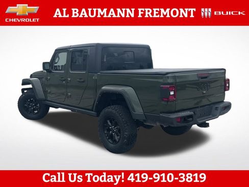 Used 2021 Jeep Gladiator Sport AWD/4WD image 4