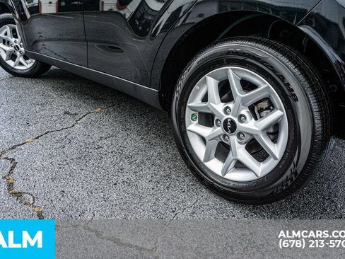 Used 2025 Kia Soul LX w/ LX Technology Package FWD image 16