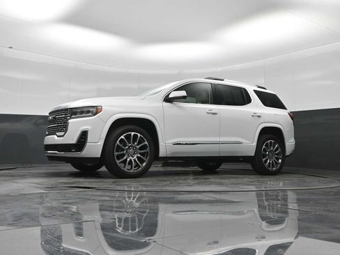 Used 2023 GMC Acadia Denali AWD/4WD image 21