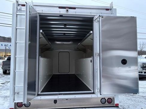New 2026 Ford E-350 and Econoline 350 Super Duty w/ Power Equipment Group RWD image 26