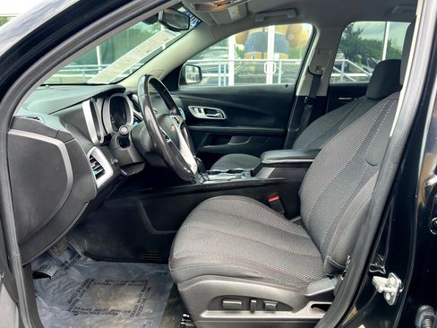 Used 2017 Chevrolet Equinox LT w/ Convenience Package image 11