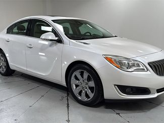 Used 2017 Buick Regal Premium w/ Driver Confidence Package #1 video 3