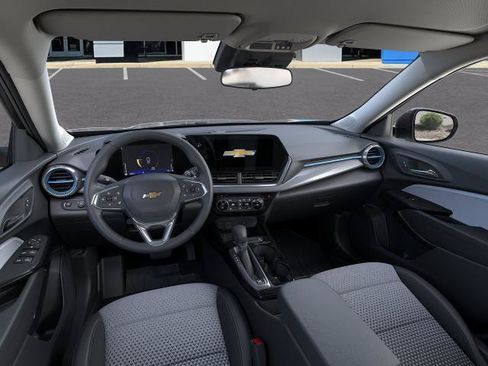 New 2026 Chevrolet Trax LT w/ Driver Confidence Package FWD image 15