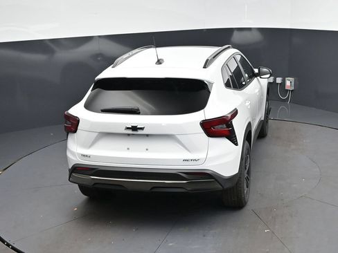 New 2026 Chevrolet Trax ACTIV w/ Sunroof Package FWD image 33