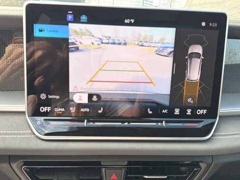 New 2026 Volkswagen Tiguan SE R-Line FWD image 30