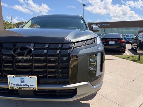 Used 2024 Hyundai Palisade Limited AWD/4WD image 13