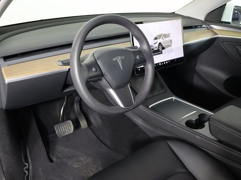 Used 2023 Tesla Model Y AWD image 24